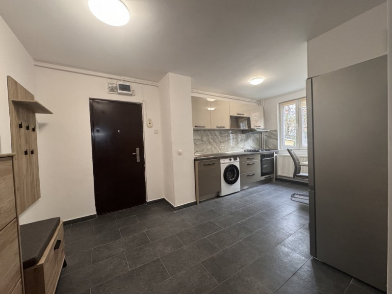 3 Camere | 63 MP | RENOVAT | PARTER ÎNALT | SĂLĂJAN – JEAN STERIADI | 114.000 E 