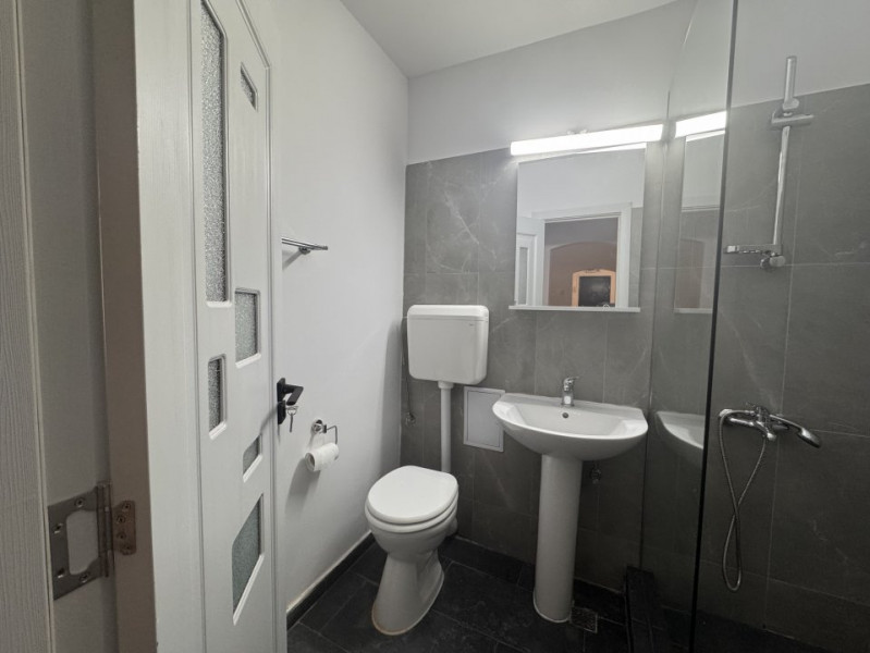 3 Camere | 63 MP | RENOVAT | PARTER ÎNALT | SĂLĂJAN – JEAN STERIADI | 114.000 E 