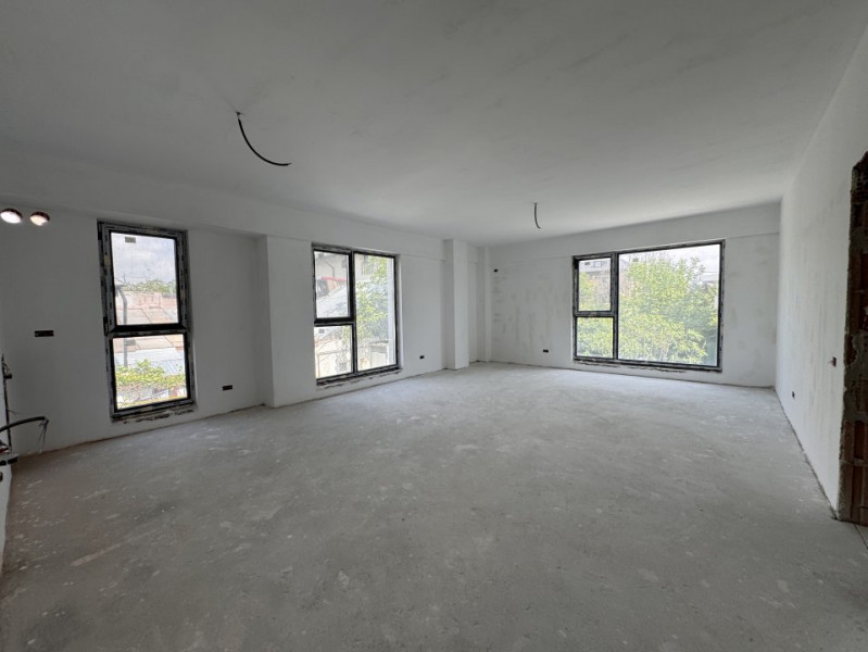 Baneasa / spatios / parcare / terasa / imobil boutique