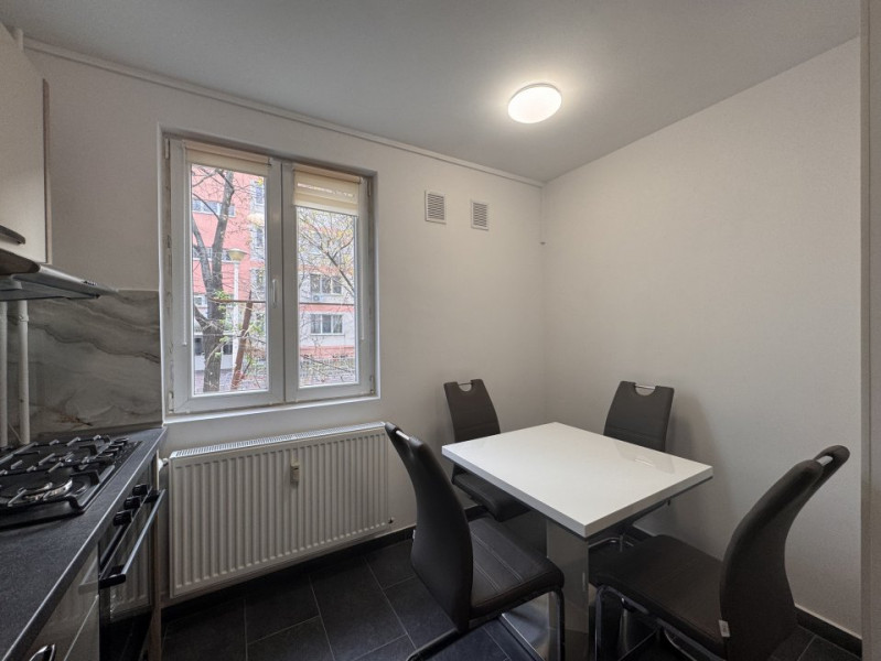 Jean Steriade / 3 camere / imobil 4 etaje / totul nou !