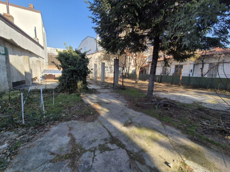 Ultracentral teren strada Icoanei