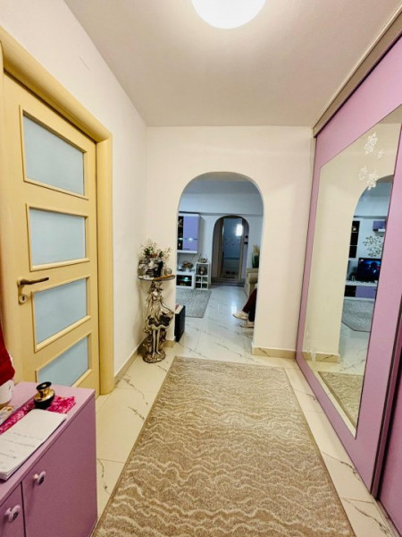 Apartament cochet/Auchan Titan/Metrou 1 Decembrie/ 