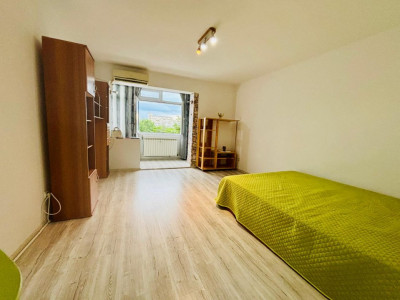 Garsoniera Costin Georgian/Stradal/Disponibilitate imediata