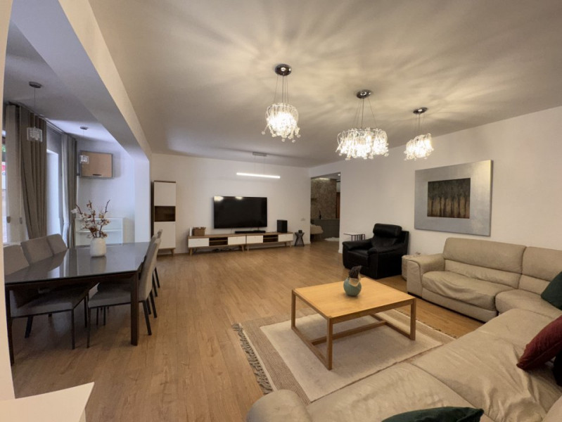 Apartament cu curte proprie de 90 mp în Herăstrău – La prima închiriere!