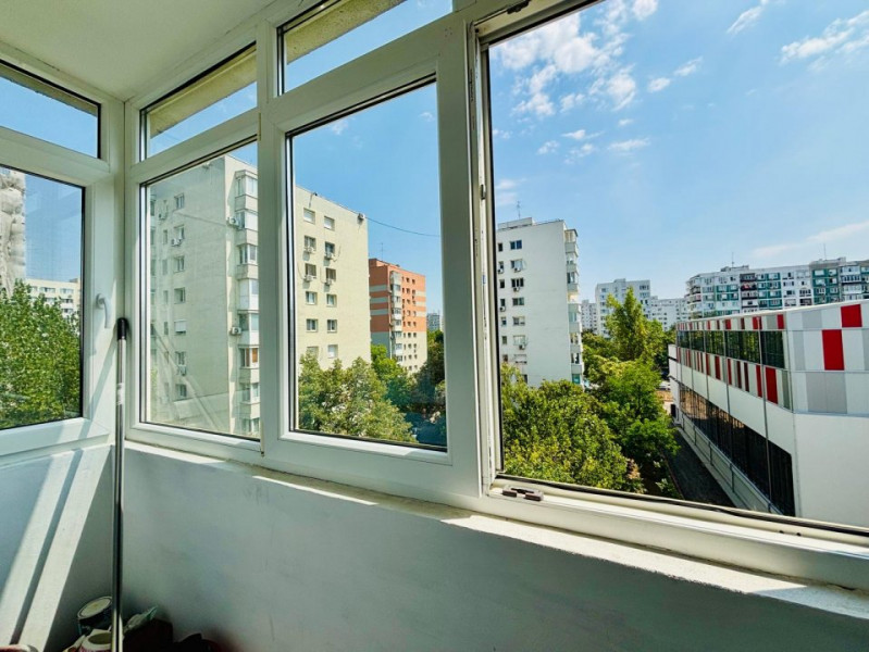 Metrou 1 Decembrie | Complet renovat | Gata de mutare | Bloc reabilitat