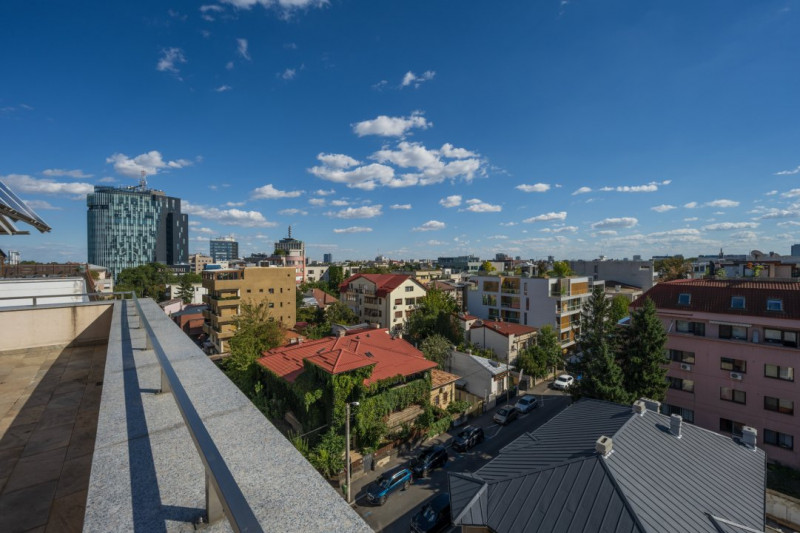 CLĂDIRE DE BIROURI – IMOBIL EMBLEMATIC ÎN ZONA KISELEFF – AVIATORILOR!