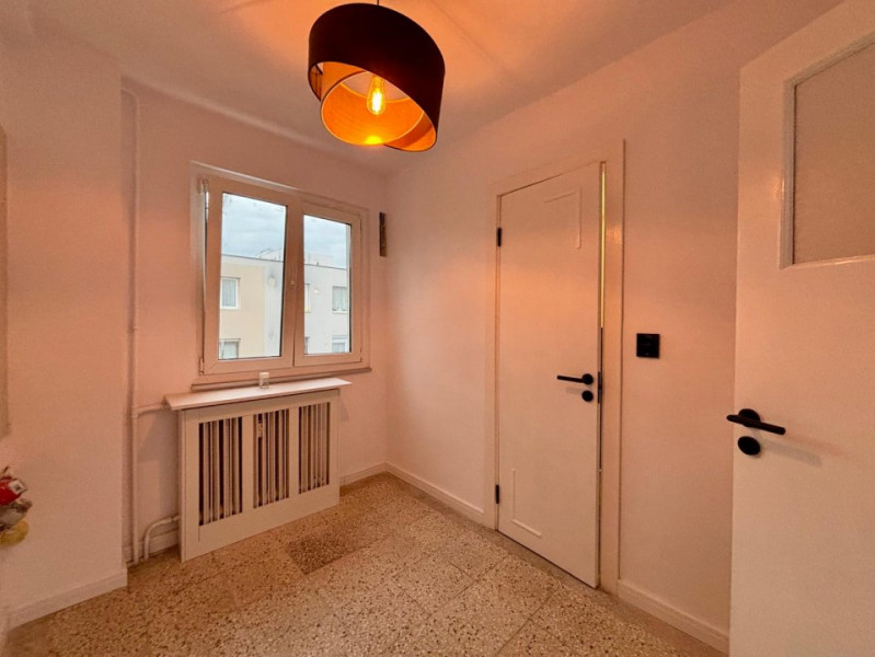 POLICLINITA TITAN / P-TA SALAJAN / RENOVAT COMPLET / GATA DE MUTARE