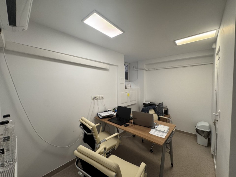 SEGMENT MEDICAL - 2 IMOBILE DOROBANTI / PARCARI / OPORTUNITATE !