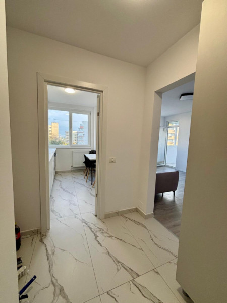 Apartament 2 camere renovat gata de mutat | Sectia 7 Politie | Vedere Est 