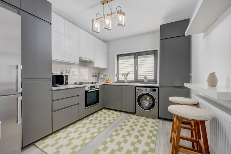 Casă pe parter, curte matură, complex liniștit – Clinceni !