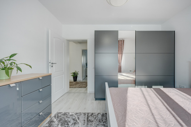 Casă pe parter, curte matură, complex liniștit – Clinceni !