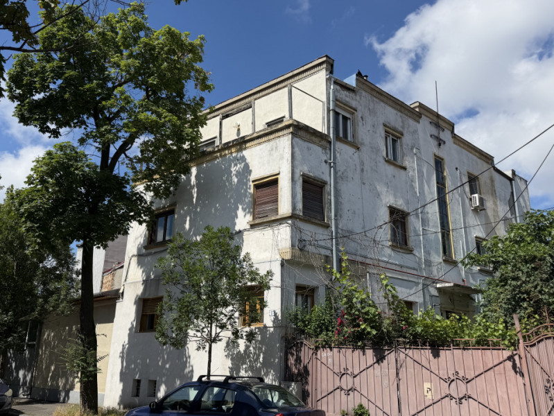 Imobil boutique, zona 1 Mai – Grivita | Necesita renovare | Preț competitiv 
