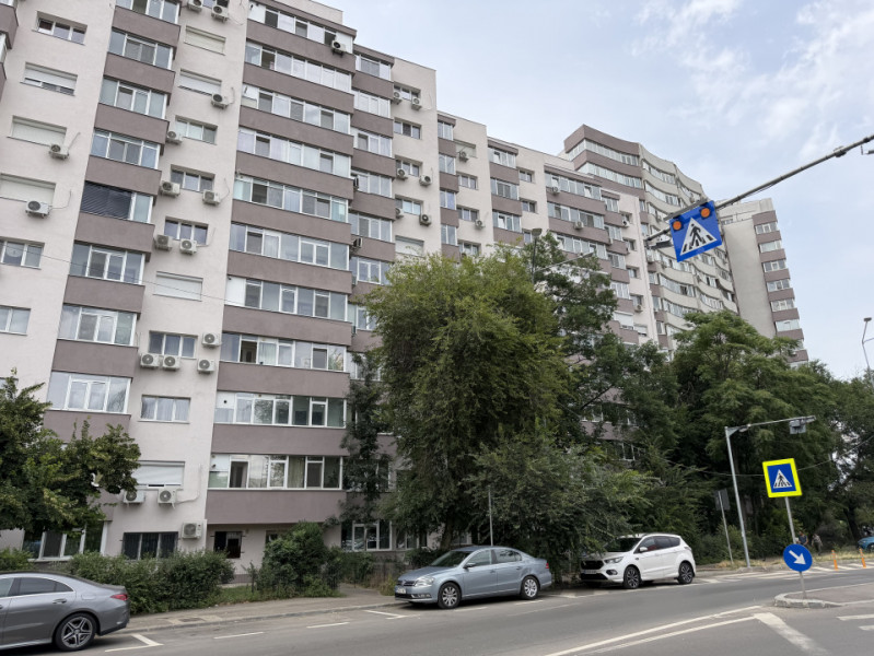 Spațiu, lumină și una dintre cele mai bune locații din vestul Capitalei !