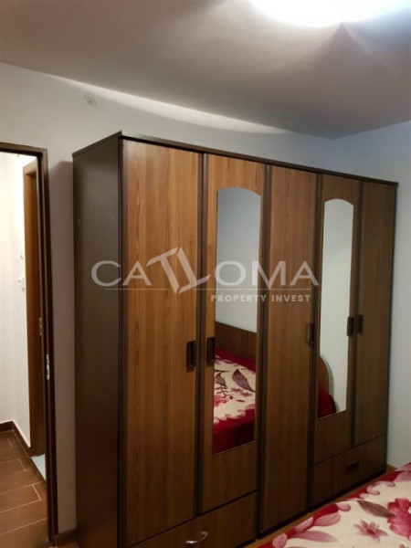 2 CAMERE TITAN BILLA