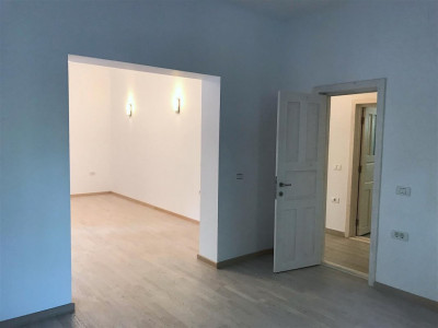 INCHIRIERE APARTAMENT / SPATIU BIROURI / COMERCIAL DOROBANTI PRIMAVERII