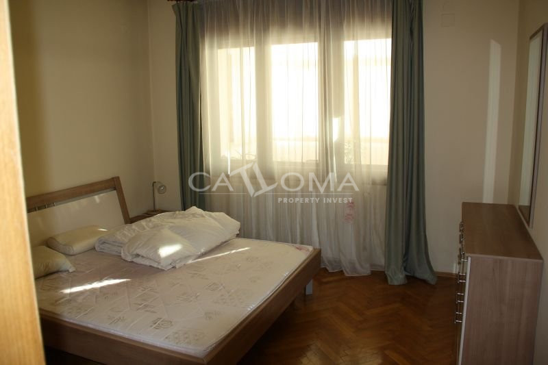 Apartament CENTRAL in vila VICTORIEI