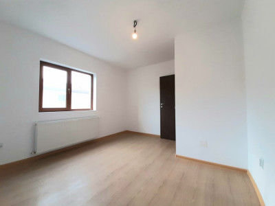 APARTAMENT 3 CAMERE, BLOC NOU 1 MAI - ADIACENT DOMENII