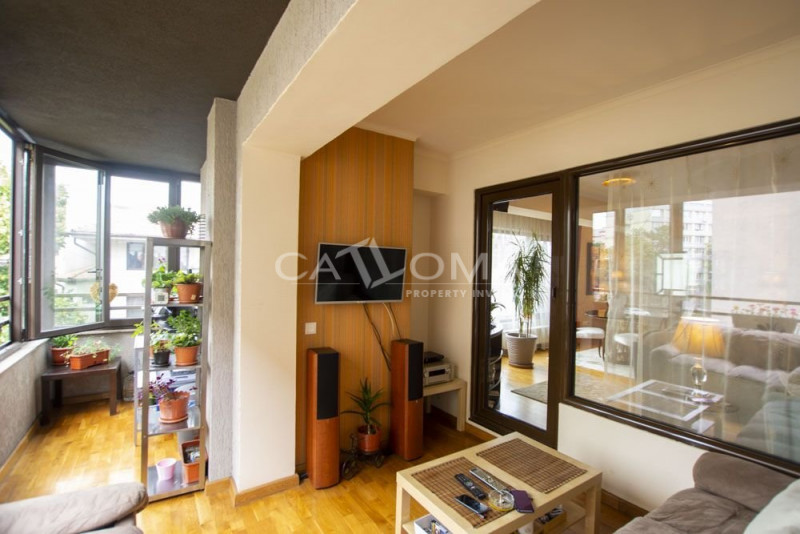 Apartament cu 4 camere in zona Kiseleff-Arcul de Triumf