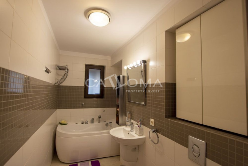 Apartament cu 4 camere in zona Kiseleff-Arcul de Triumf